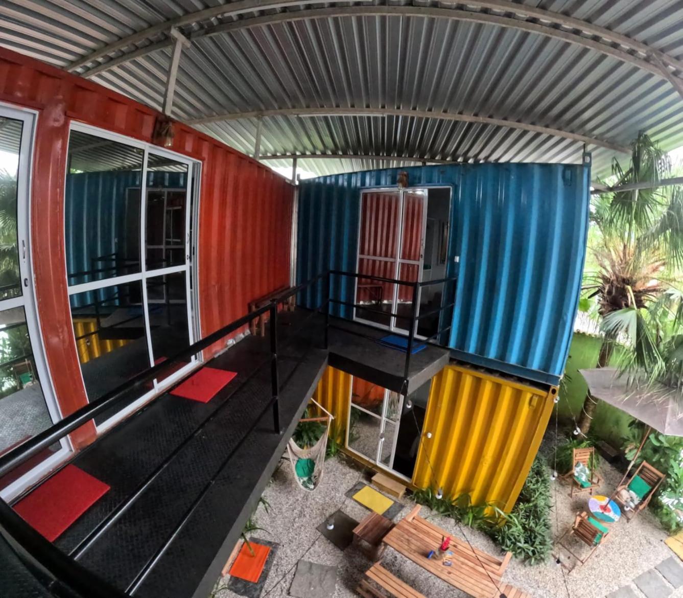 HOSTEL Suítes Containers Araquari Exteriér fotografie